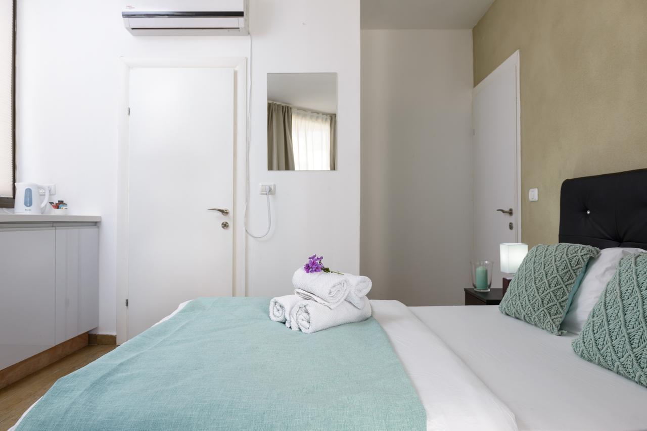 Studio & Apartments On The Beach By Aspentlv Tel-Aviv Extérieur photo