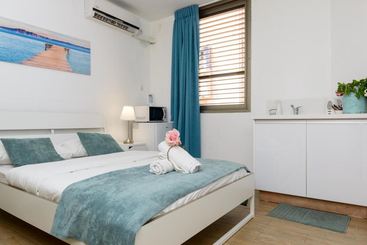 Studio & Apartments On The Beach By Aspentlv Tel-Aviv Extérieur photo