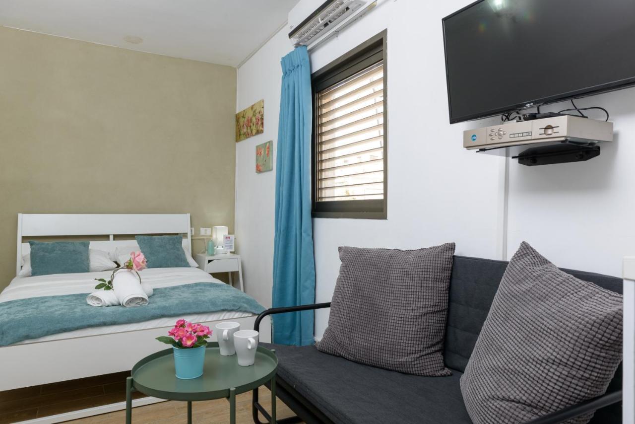 Studio & Apartments On The Beach By Aspentlv Tel-Aviv Extérieur photo