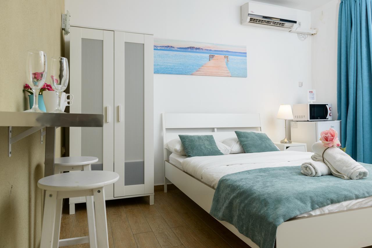 Studio & Apartments On The Beach By Aspentlv Tel-Aviv Extérieur photo