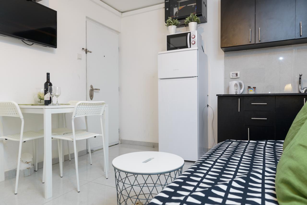 Studio & Apartments On The Beach By Aspentlv Tel-Aviv Extérieur photo