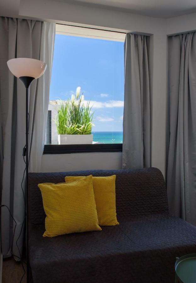 Studio & Apartments On The Beach By Aspentlv Tel-Aviv Extérieur photo